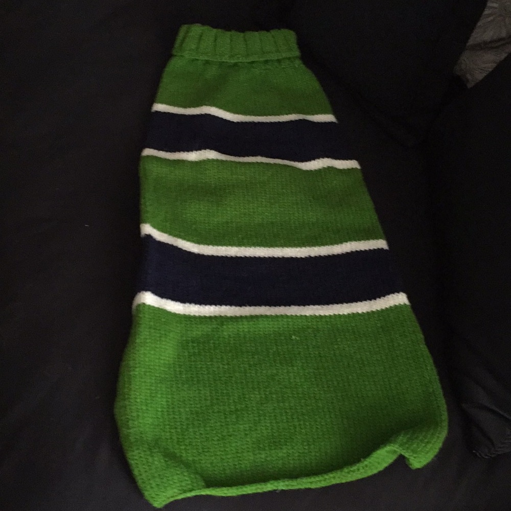 “Chilly Dog” brand 100% wool xl dog sweater